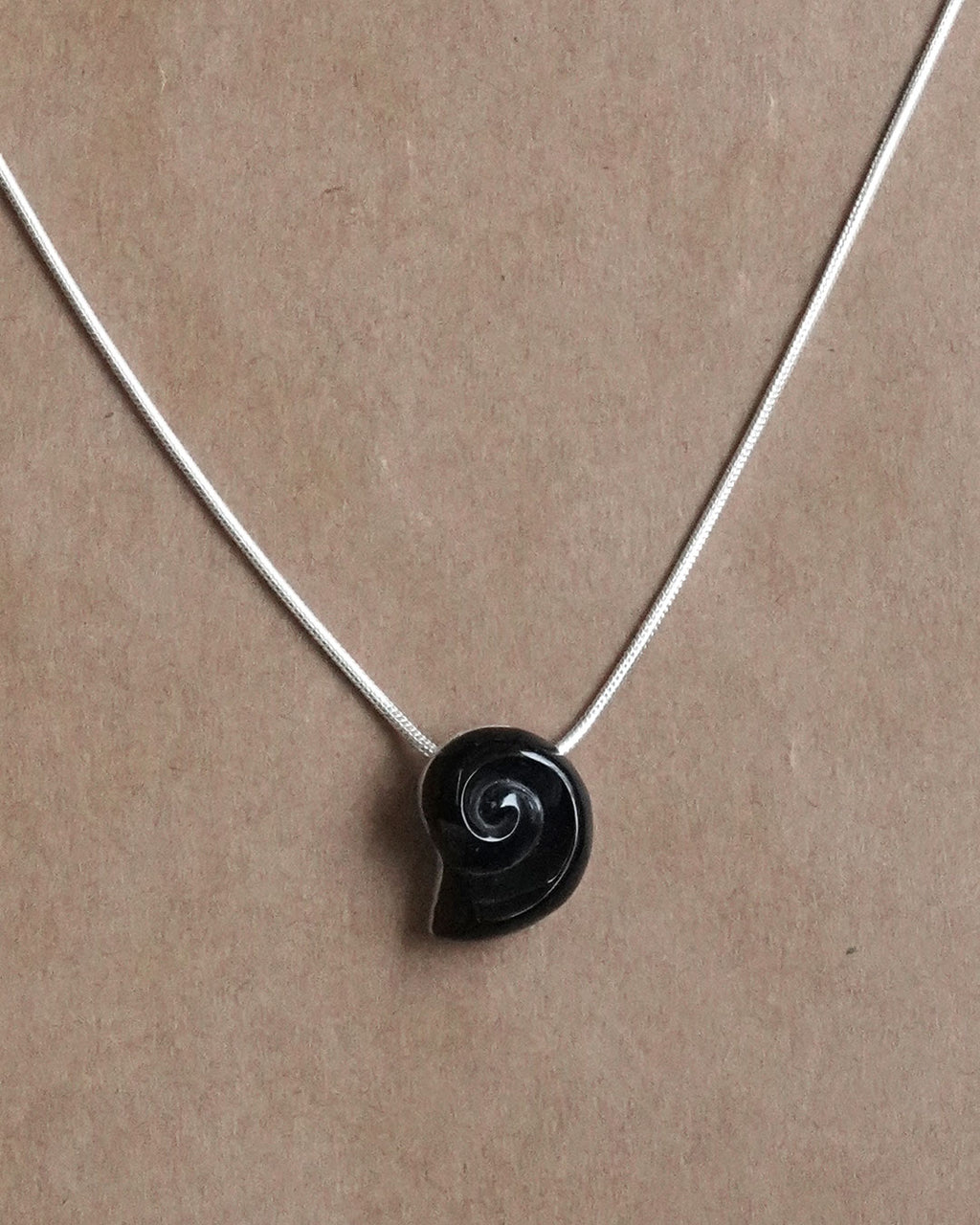 onyx ammonite necklace