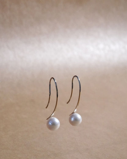 bang pearl hook pierce