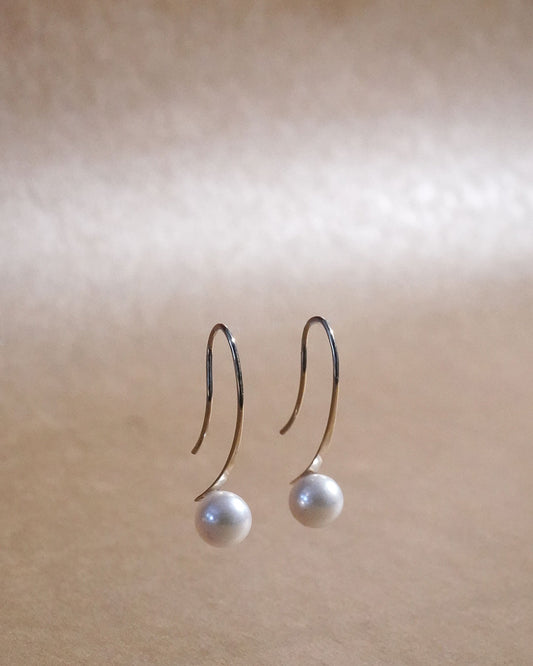 bang pearl hook pierce