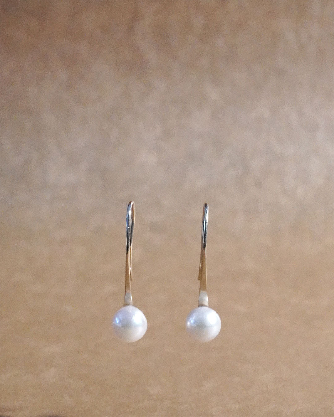 bang pearl hook pierce
