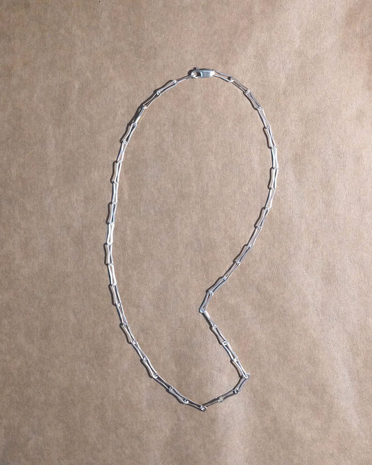 curve clip chain necklace short