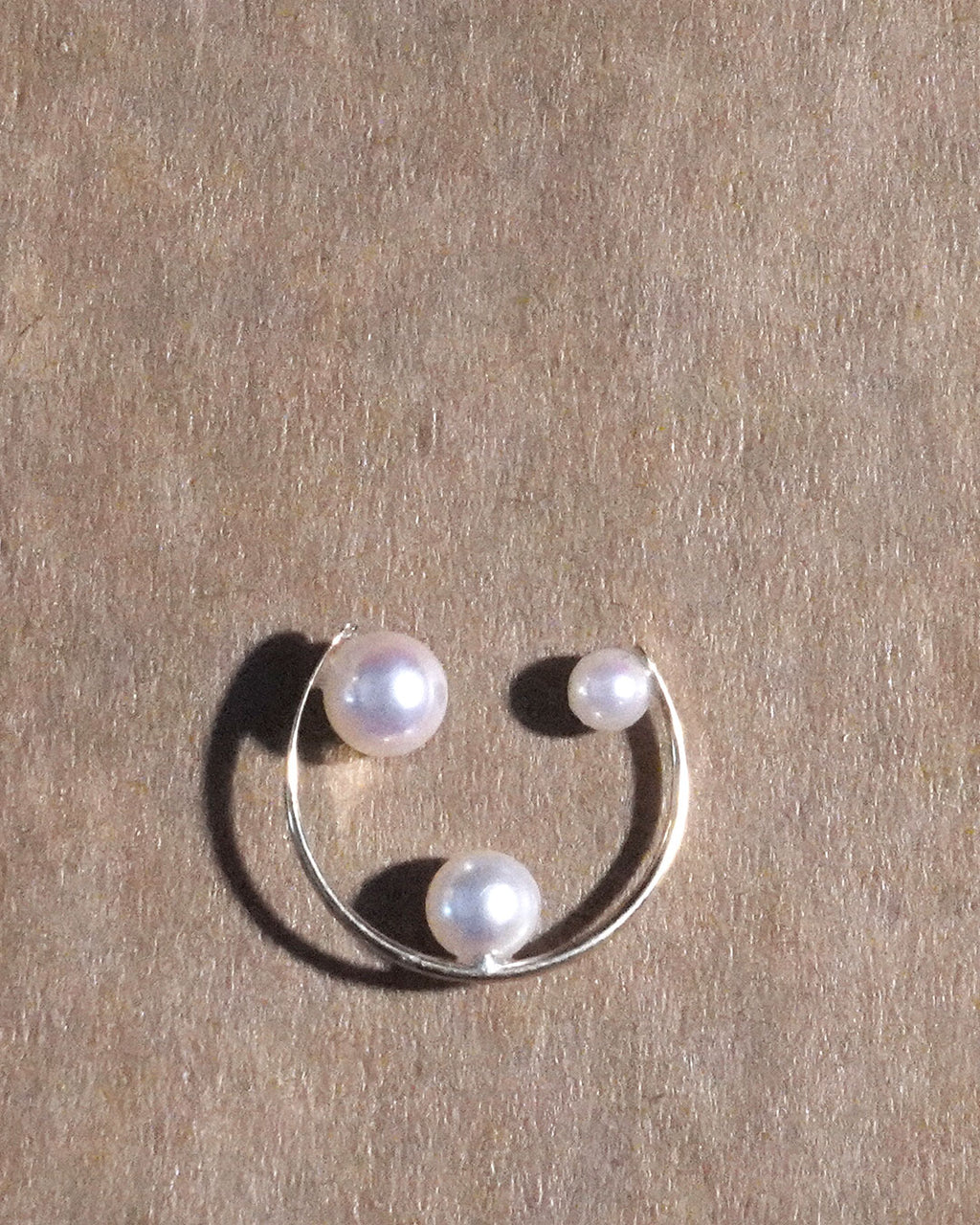 dots akoya ear cuff