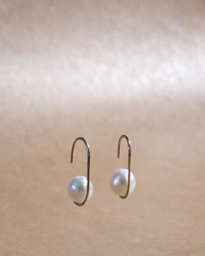 minimum pearl pierce