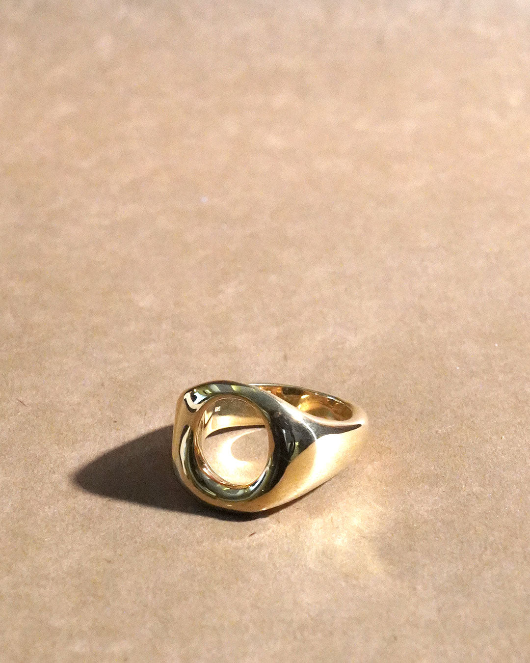 nous ring YG