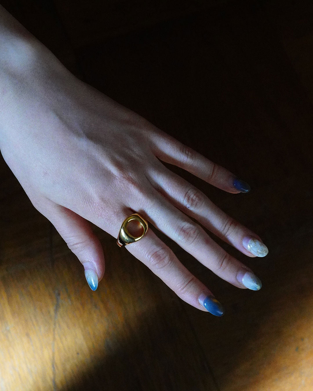nous ring YG