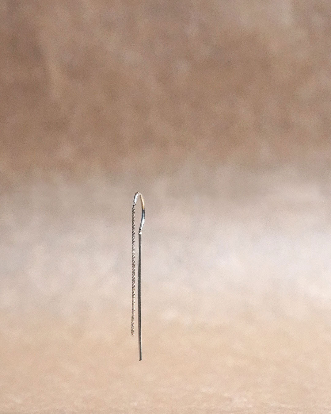 swing hook pierce bene chain long