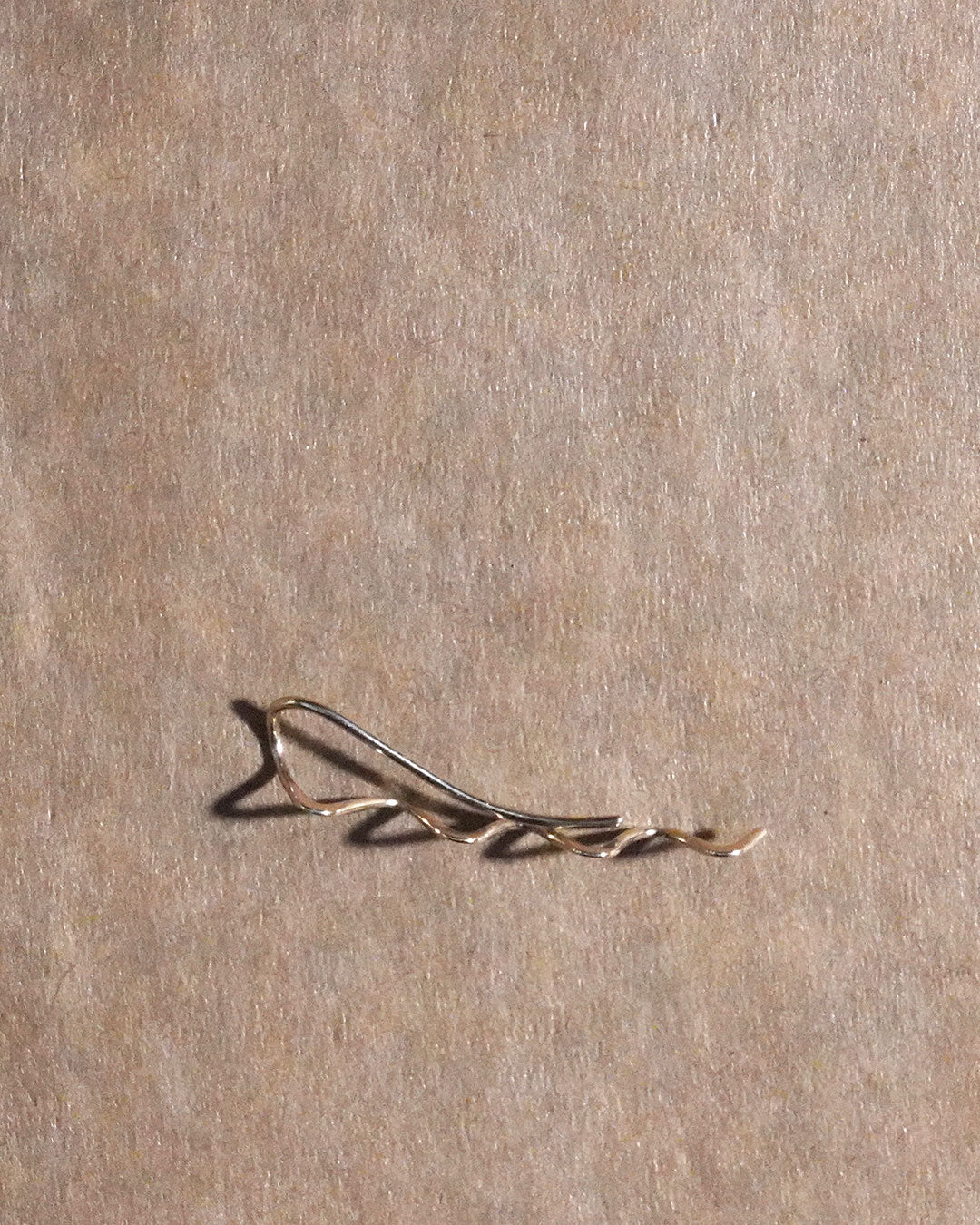 wave ear clip
